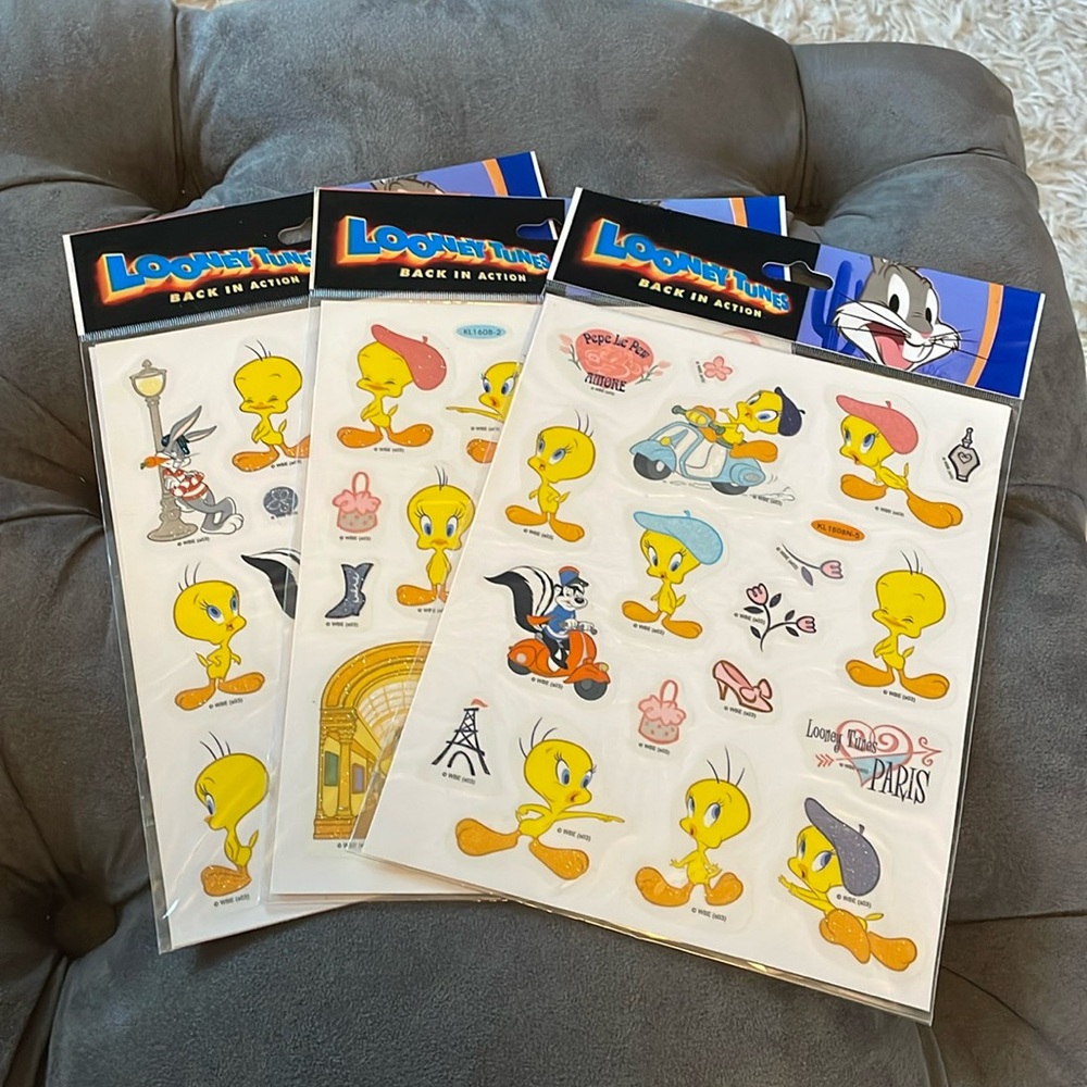 Looney tunes back in Action Stickers
